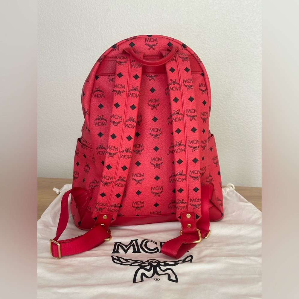 Mcm pink backpack with dust bag - Picture 3 of 16